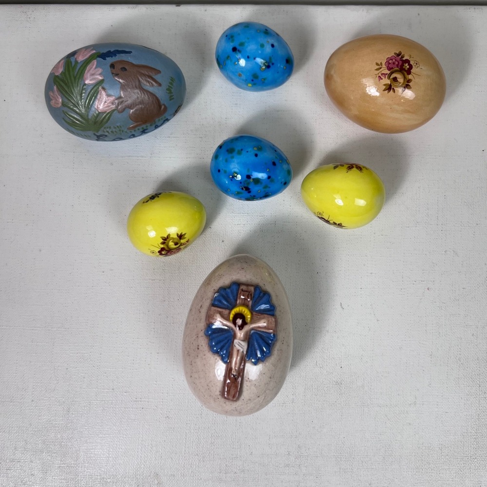 7 Vintage Easter Eggs Religious Bunny Floral Hand‎ Painted Ceramic Decor
